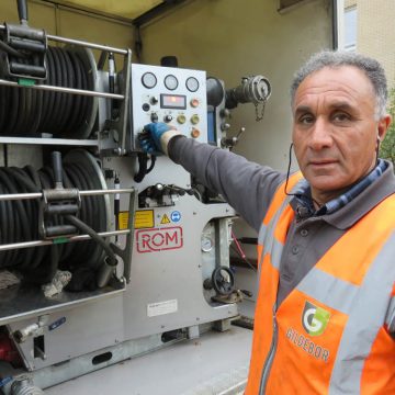 Vakman Ibrahim van Gildebor kent de Hengelose rioolgemalen op zijn duimpje