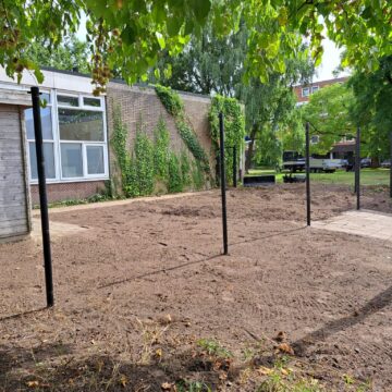 Slingerbeursmatch maakt buitenruimte weer klaar voor gebruik
